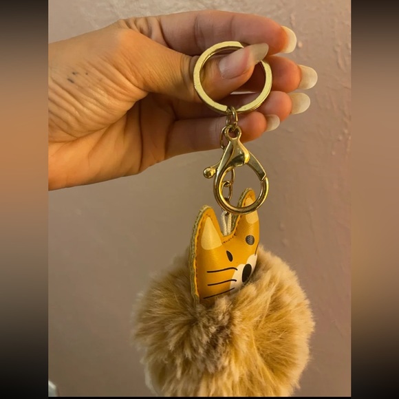Dog plush key chain - Picture 3 of 3